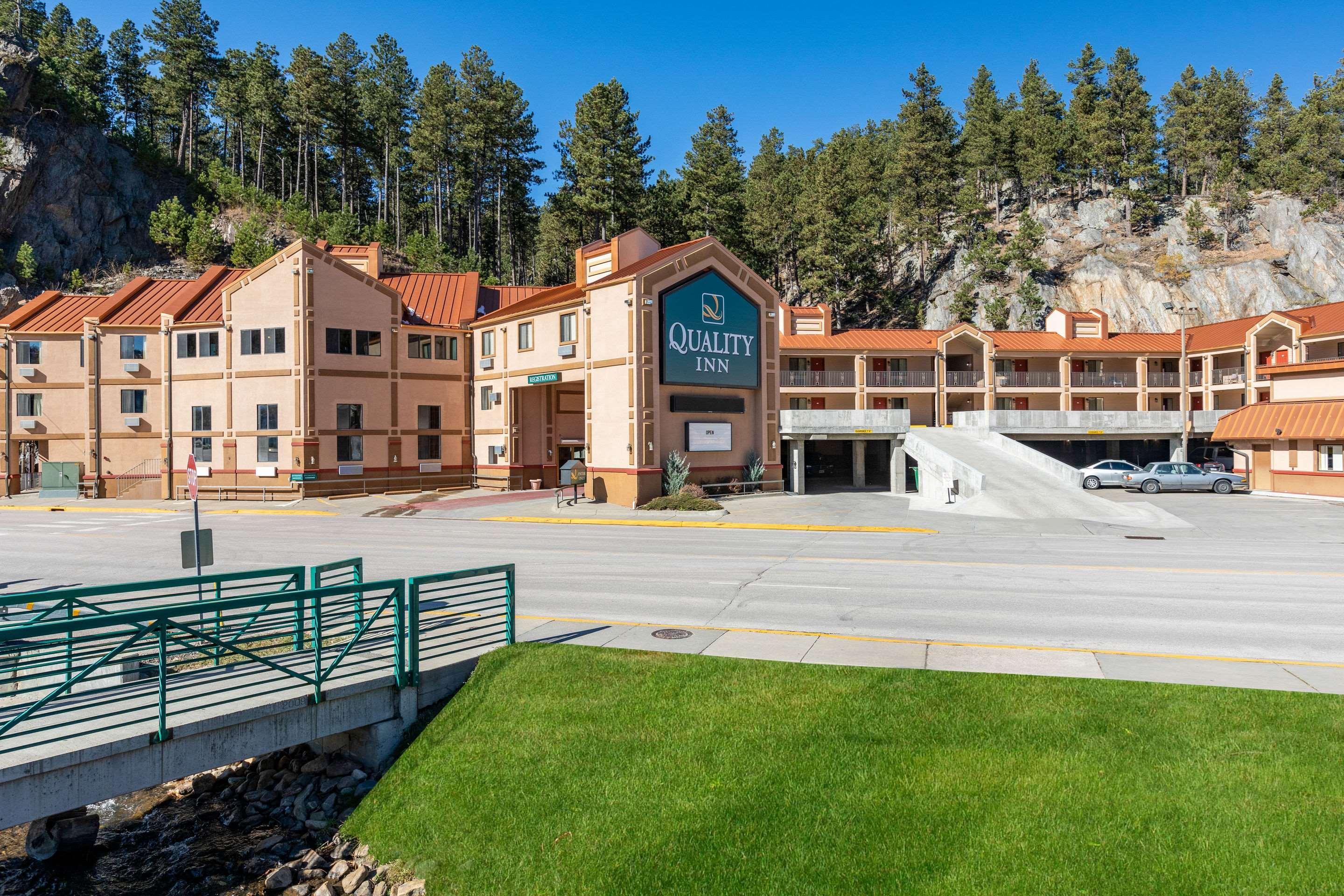 Quality Inn Keystone Near Mount Rushmore Exterior photo